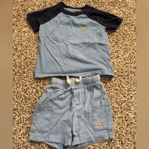 Baby Gap - color block tshirt and shorts outfit